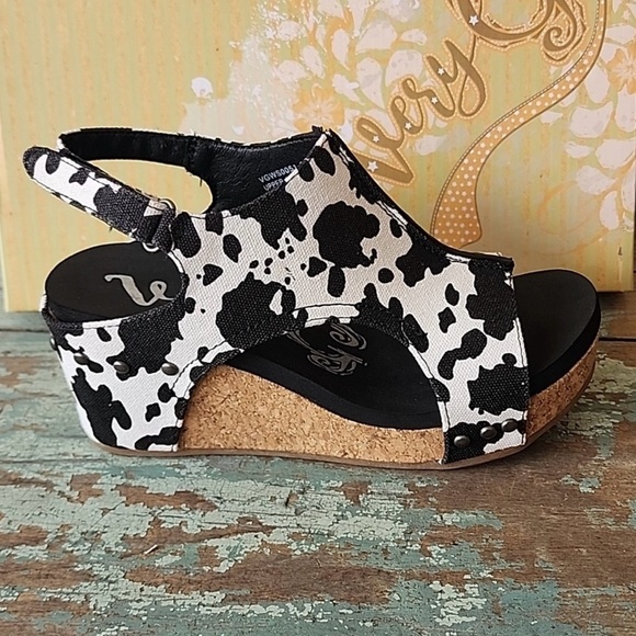 Very G Shoes - New Very G Justice Black Cow
Print Wedge. Size 6